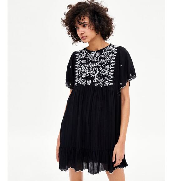 Zara Black and White Floral Embroidered Boho Romper - Picture 1 of 7